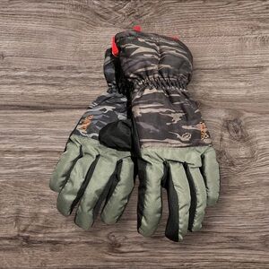 Gloves Men’s Camo Ecko unltd Size Large NWT rhino brand